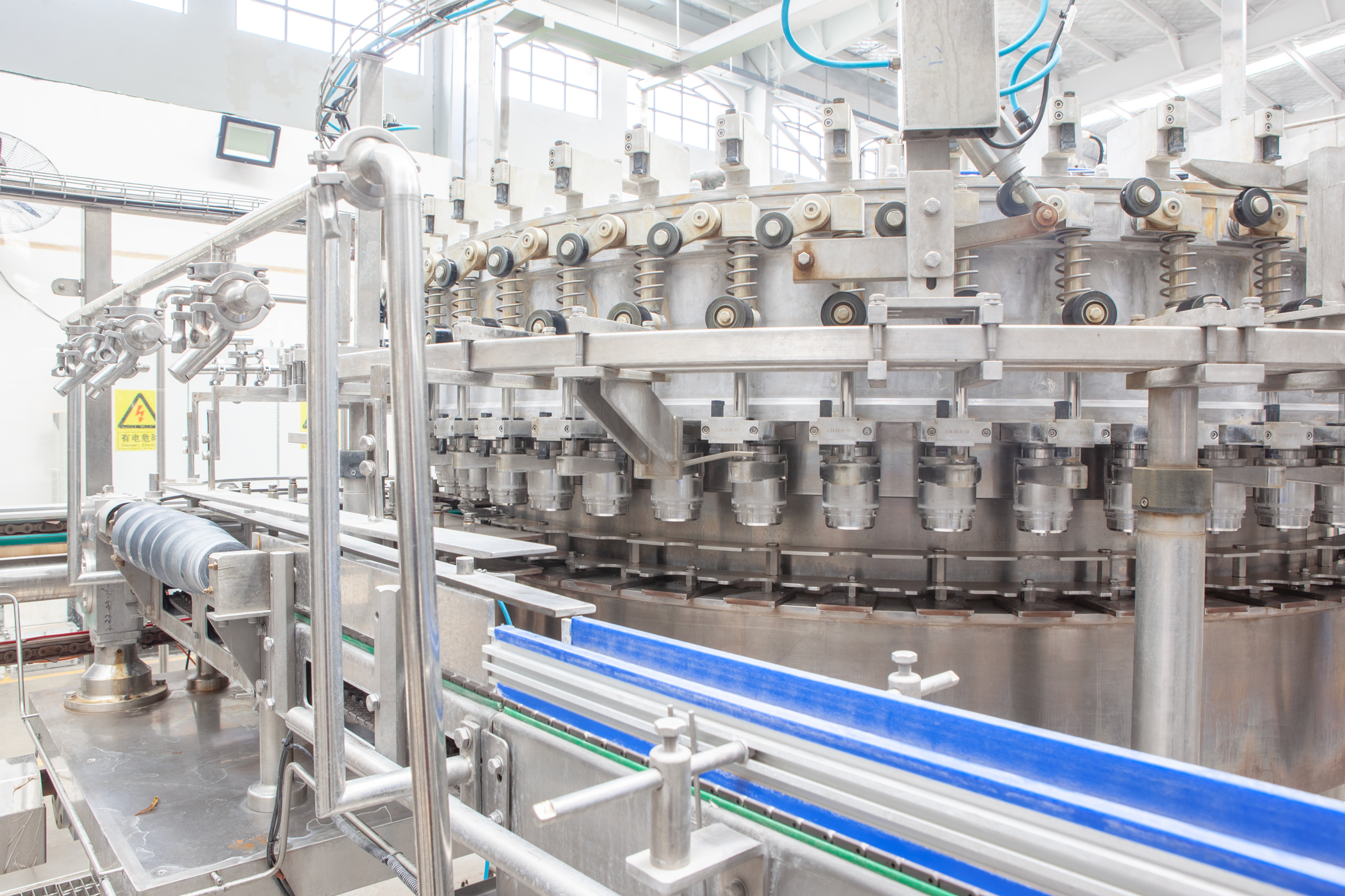 Float-ball cylinder volumetric filler